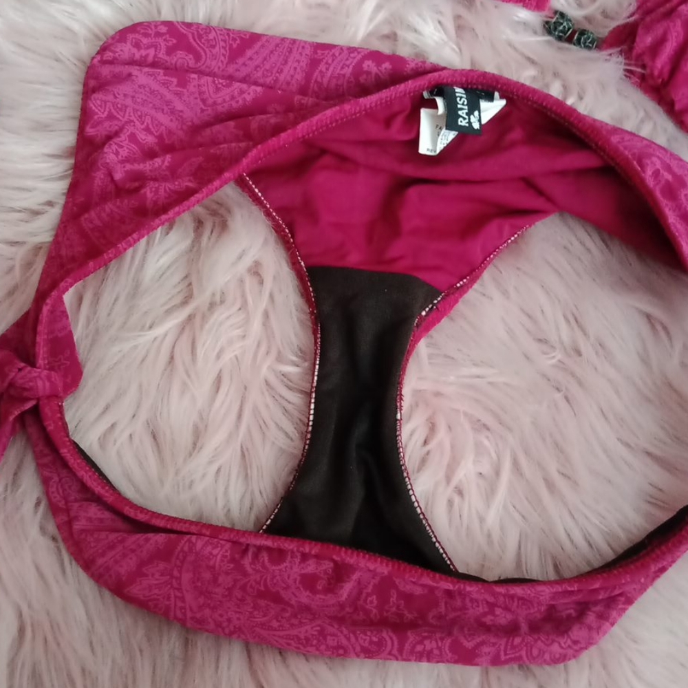 Bikini - Picture 12 of 12